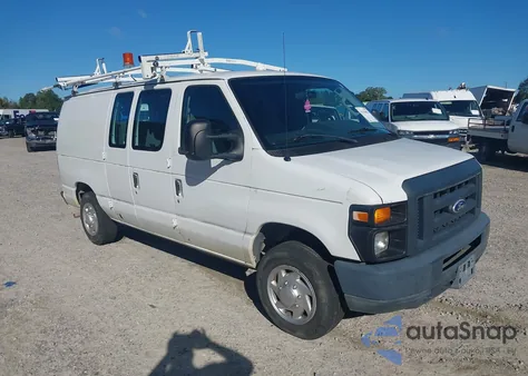 2014 Ford E-150 Commercial z USA, uszkodzony, nr VIN 1FTNE1EW4EDB15341